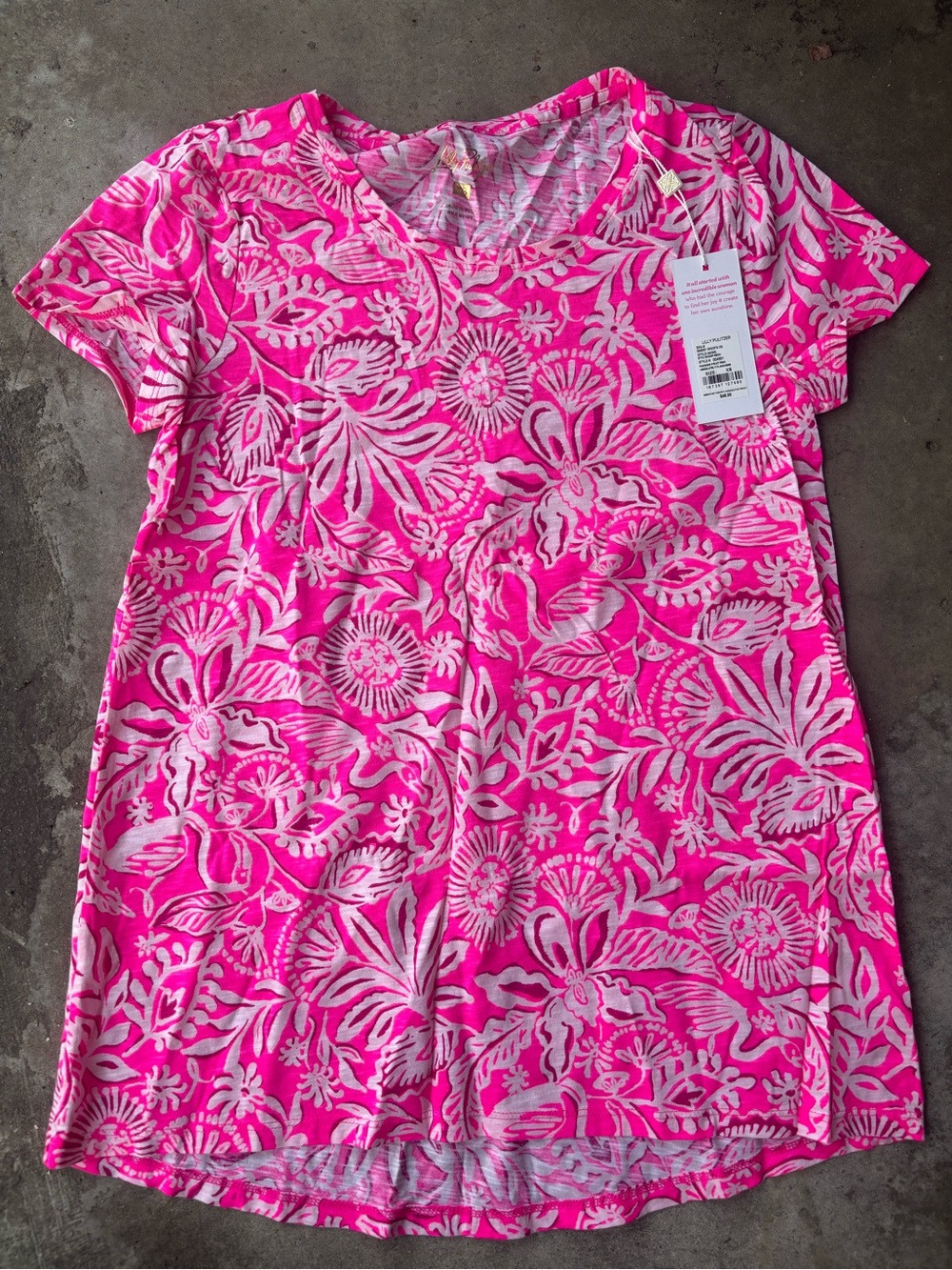 Lilly Pulitzer Pink and White Floral V-Neck Tee